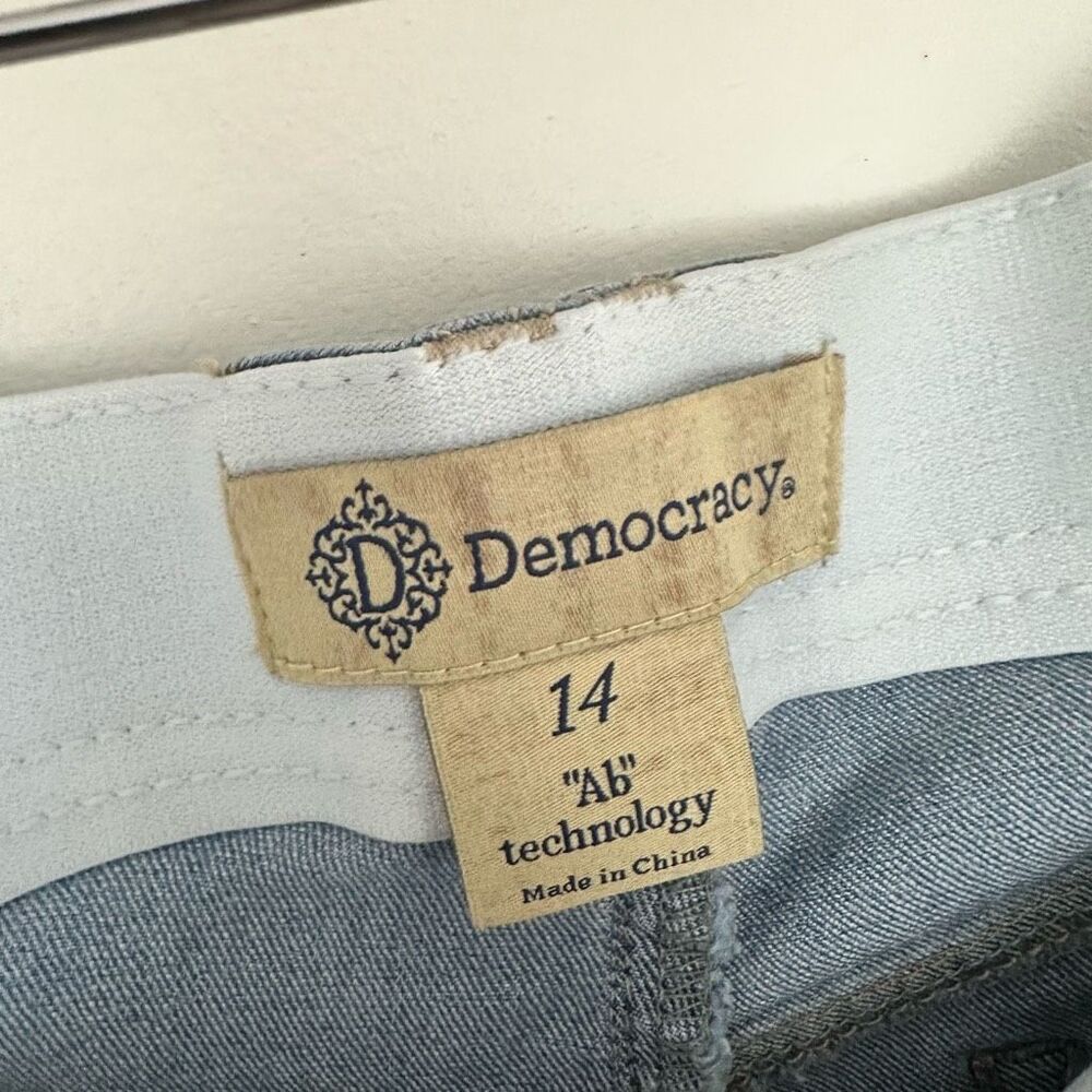 Democracy Women’s 14 Ab Technology Ankle Skimmer Stretch Jeans - Picture 2 of 5